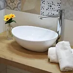 Oda ve Kahvaltı La Focara 3*